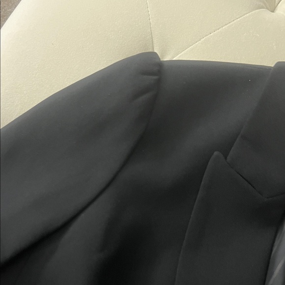 Express Classic Black Jacket - Picture 5 of 6